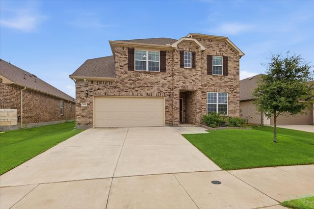825 Crest Breeze Drive, Fort Worth, TX 76052
