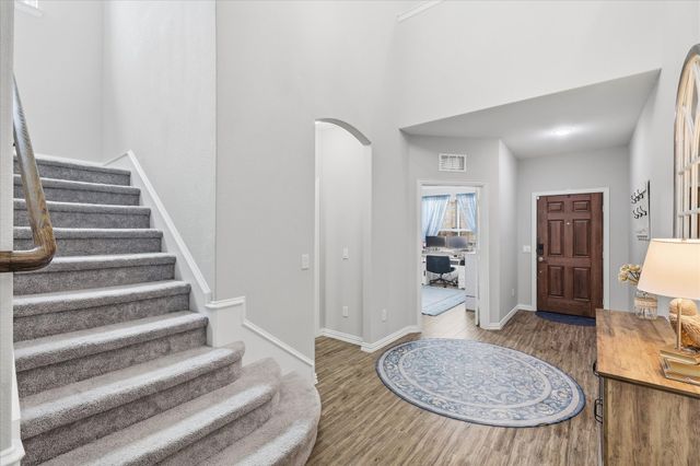 825 Crest Breeze Drive, Fort Worth, TX 76052