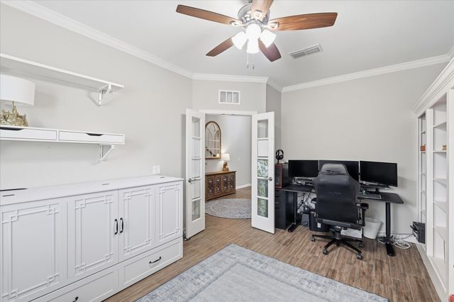 825 Crest Breeze Drive, Fort Worth, TX 76052