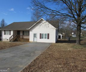 859 Buck Boulevard SE, Calhoun, GA 30701