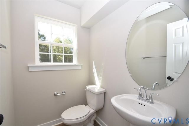 2300 Drummond Dr, Richmond, VA 23222