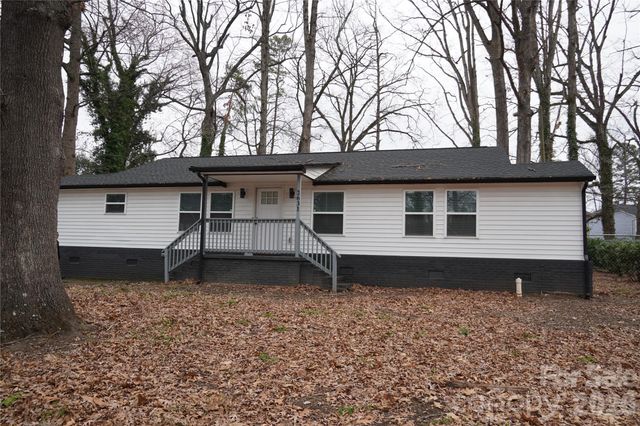 2631 Kenhill Drive, Charlotte, NC 28208