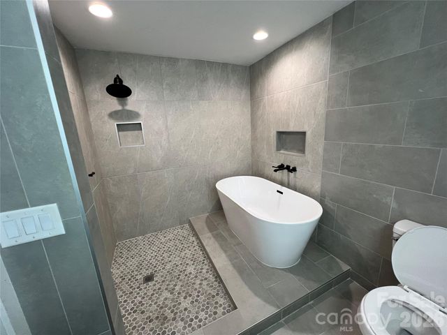 2631 Kenhill Drive, Charlotte, NC 28208