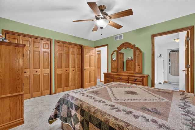 6702 N Abey Court, Evansville, WI 53536