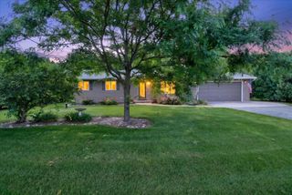 6702 N Abey Court, Evansville, WI 53536