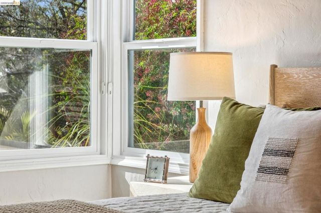 2465 2465 Alida St, Oakland, CA 94602