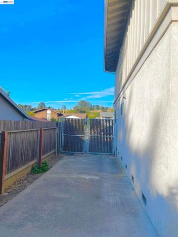 1590 Kildware Way, Pinole, CA 94564