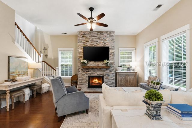 8 Dovetree Ln, Bluffton, SC 29910