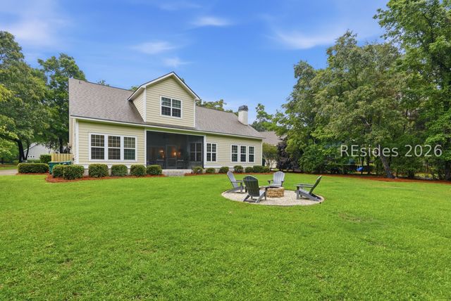 8 Dovetree Ln, Bluffton, SC 29910