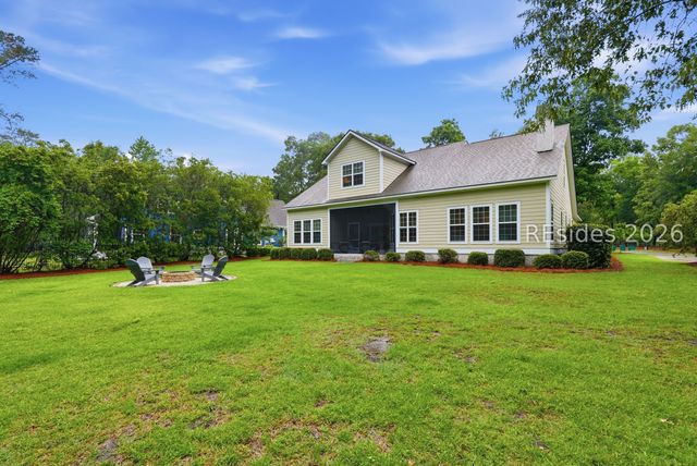 8 Dovetree Ln, Bluffton, SC 29910