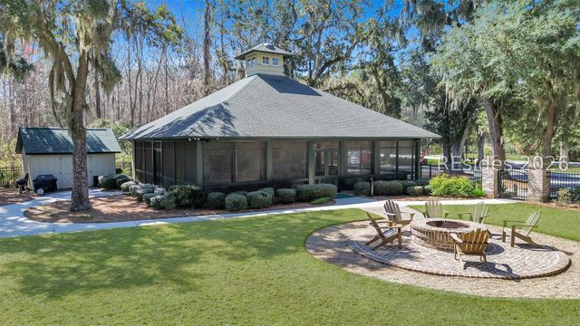 8 Dovetree Ln, Bluffton, SC 29910