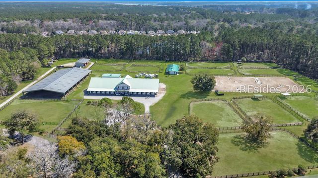 8 Dovetree Ln, Bluffton, SC 29910