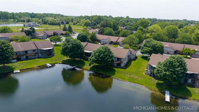 1644 Lakeview Drive, Zeeland, MI 49464