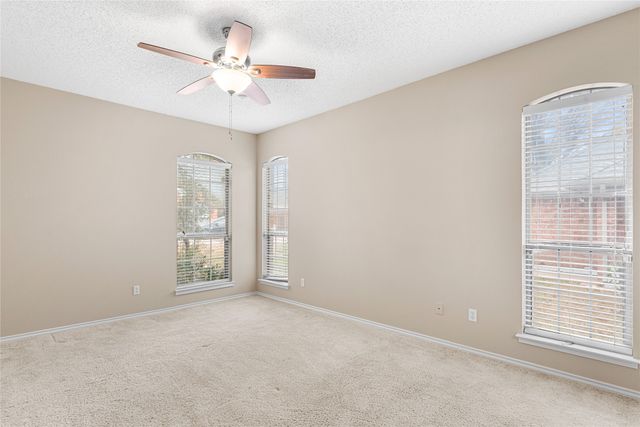 2881 Inniswood Circle, Arlington, TX 76015