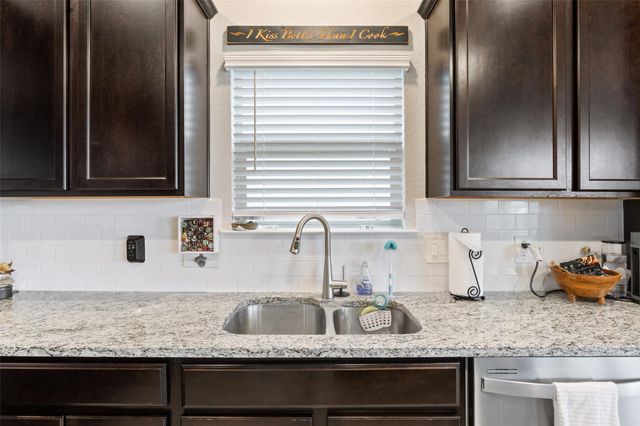 2102 Gadwall DR, Copperas Cove, TX 76522