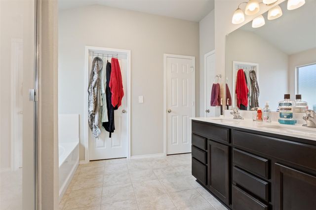 2102 Gadwall DR, Copperas Cove, TX 76522