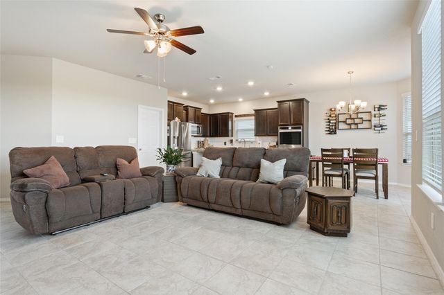 2102 Gadwall DR, Copperas Cove, TX 76522