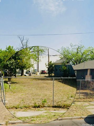 1507 E CROCKETT ST, San Antonio, TX 78202