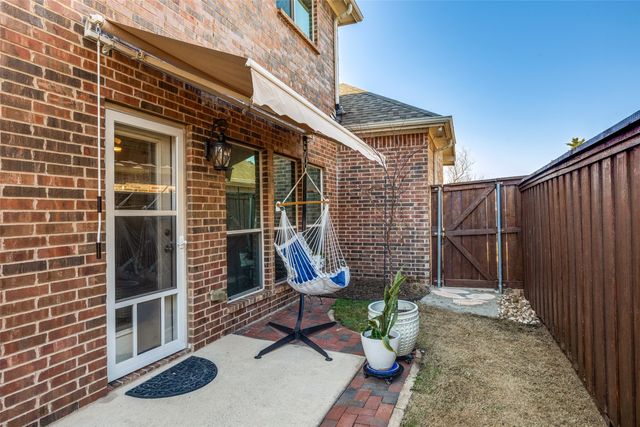 2212 Paige Court, Carrollton, TX 75006