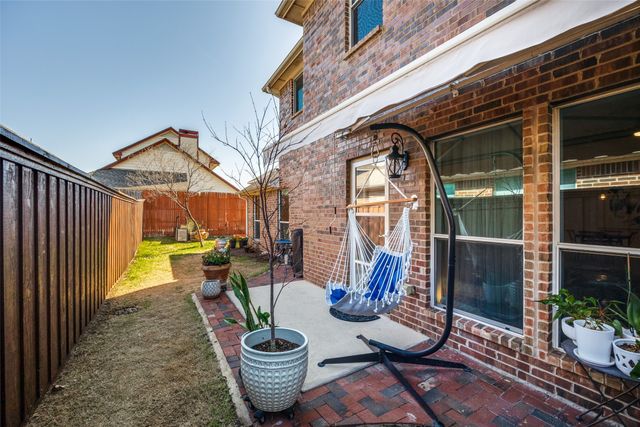 2212 Paige Court, Carrollton, TX 75006