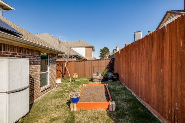 2212 Paige Court, Carrollton, TX 75006