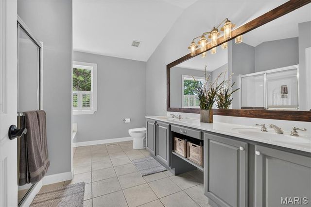 1654 Summit Terrace Court, Fenton, MO 63026