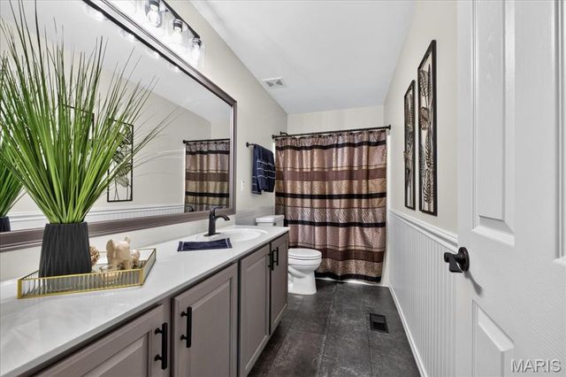 1654 Summit Terrace Court, Fenton, MO 63026