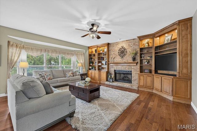 1654 Summit Terrace Court, Fenton, MO 63026
