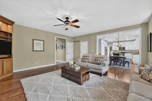 1654 Summit Terrace Court, Fenton, MO 63026