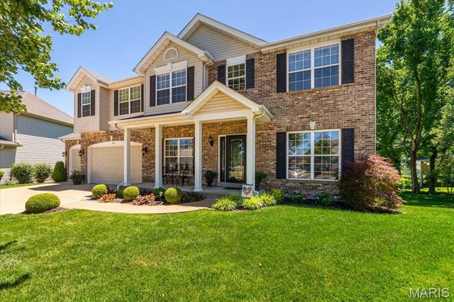 1654 Summit Terrace Court, Fenton, MO 63026