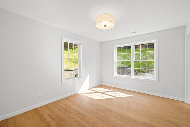 20 Highland Ave, West Boylston, MA 01583