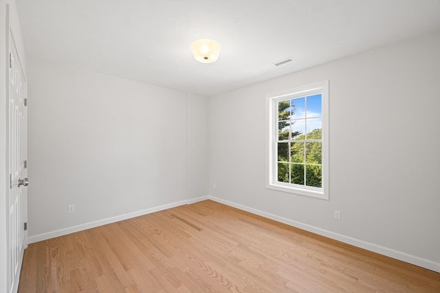 20 Highland Ave, West Boylston, MA 01583