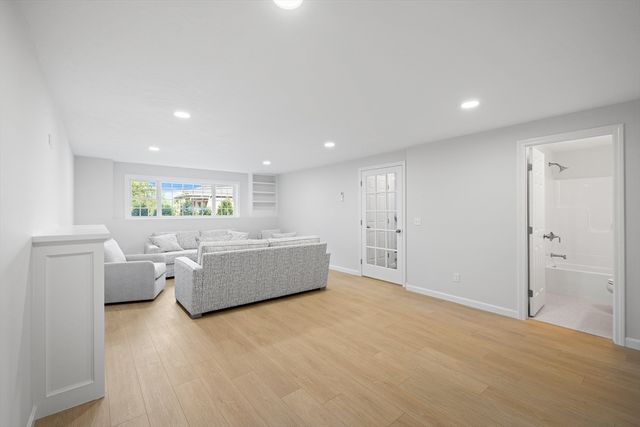 20 Highland Ave, West Boylston, MA 01583