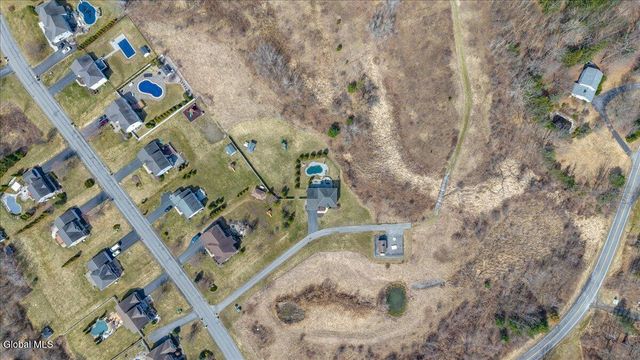7 Rolling Hills Drive, Halfmoon, NY 12118