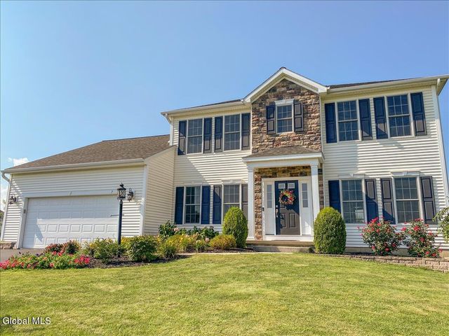 7 Rolling Hills Drive, Halfmoon, NY 12118