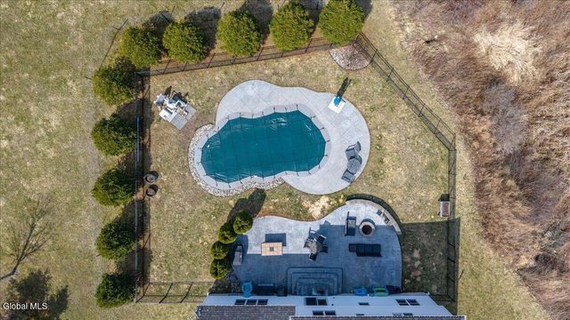 7 Rolling Hills Drive, Halfmoon, NY 12118