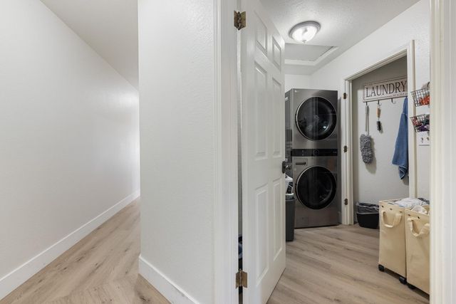 8300 Jantzen Rd, Modesto, CA 95357