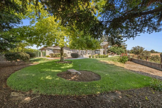 8300 Jantzen Rd, Modesto, CA 95357