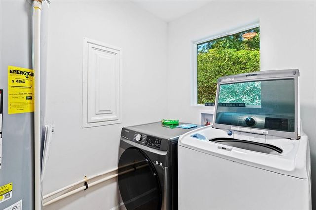 1933 Wildwood Place, Mobile, AL 36609