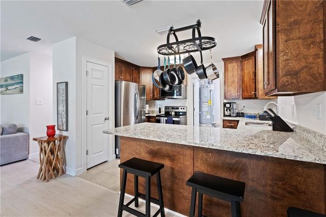 1933 Wildwood Place, Mobile, AL 36609