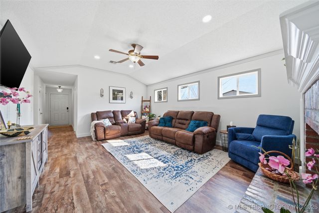 6312 S Date Avenue, Broken Arrow, OK 74011