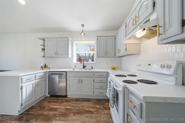 6312 S Date Avenue, Broken Arrow, OK 74011