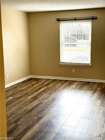 2315 Bay Meadows Court C, Clemmons, NC 27103