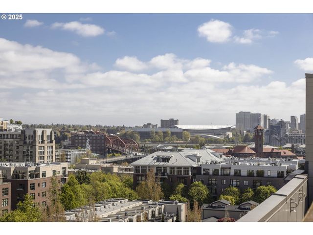 1314 Nw IRVING St 212, Portland, OR 97209