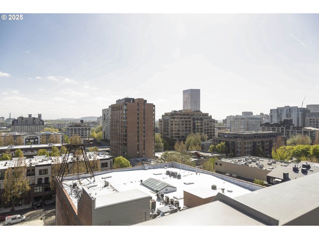 1314 Nw IRVING St 212, Portland, OR 97209