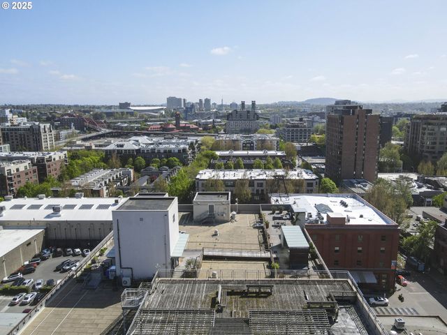 1314 Nw IRVING St 212, Portland, OR 97209