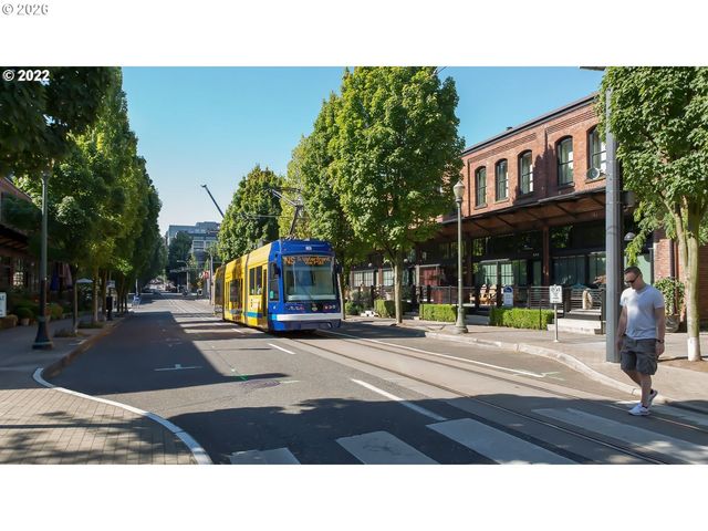 1314 Nw IRVING St 212, Portland, OR 97209