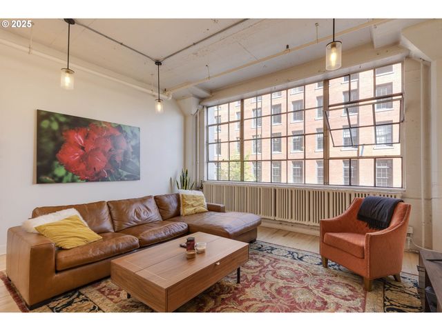 1314 Nw IRVING St 212, Portland, OR 97209