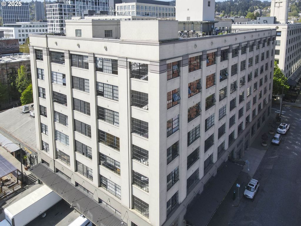 1314 Nw IRVING St 212, Portland, OR 97209