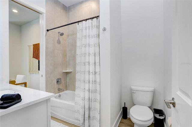15405 GULF BOULEVARD B4, St Petersburg, FL 33708